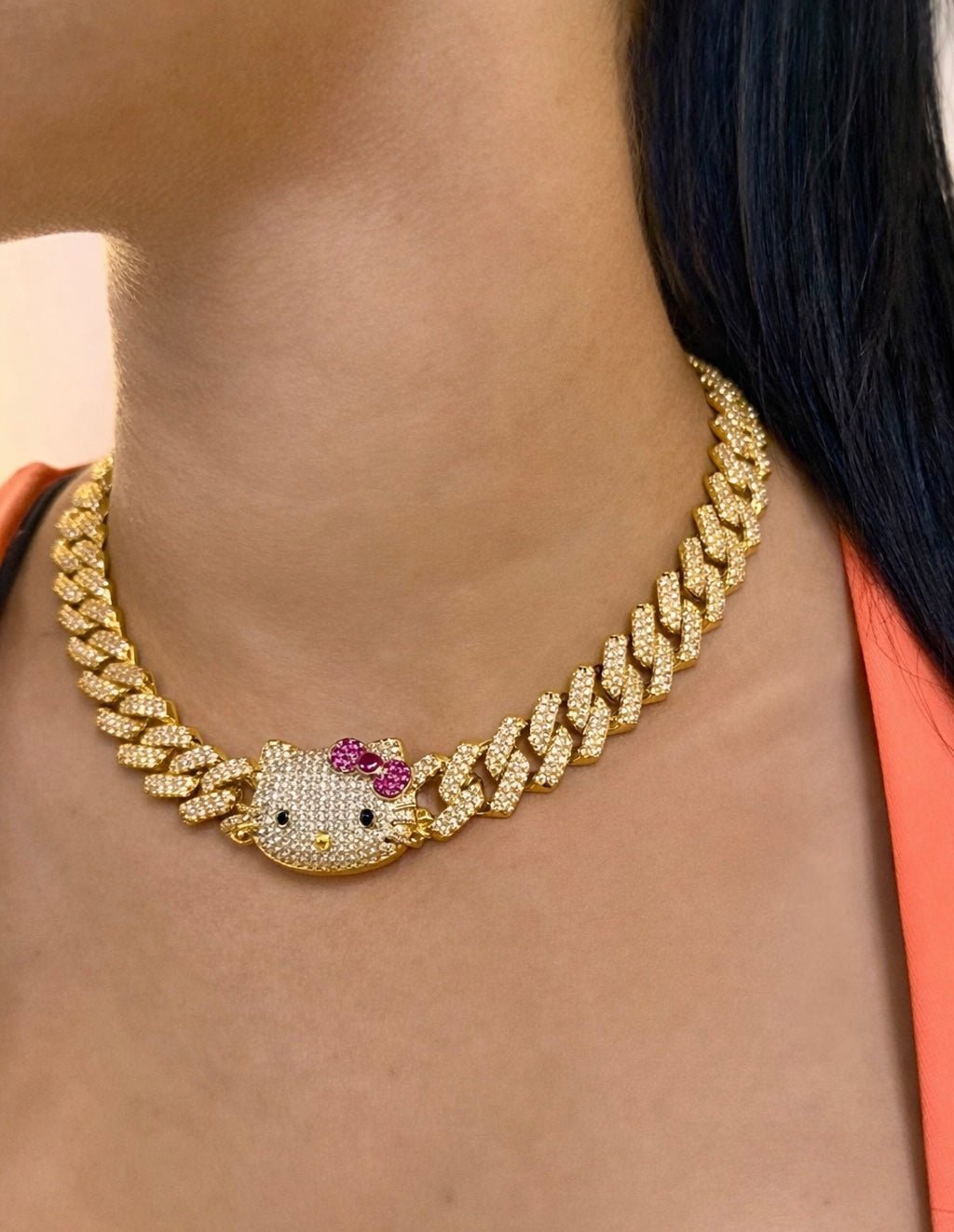 Kitty Cuban Necklace – close-up detail