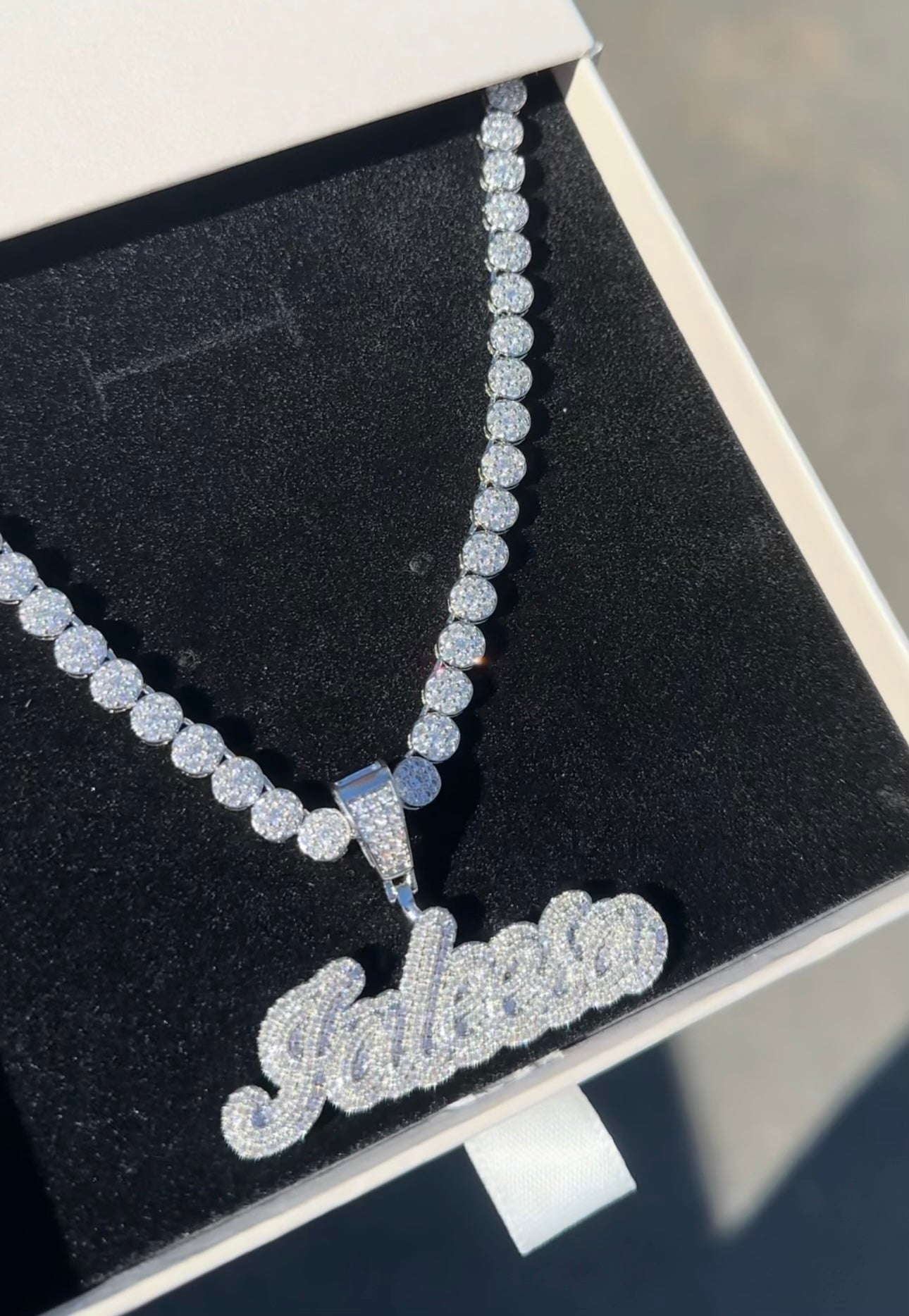 Dainty Ice Custom – alternate angle