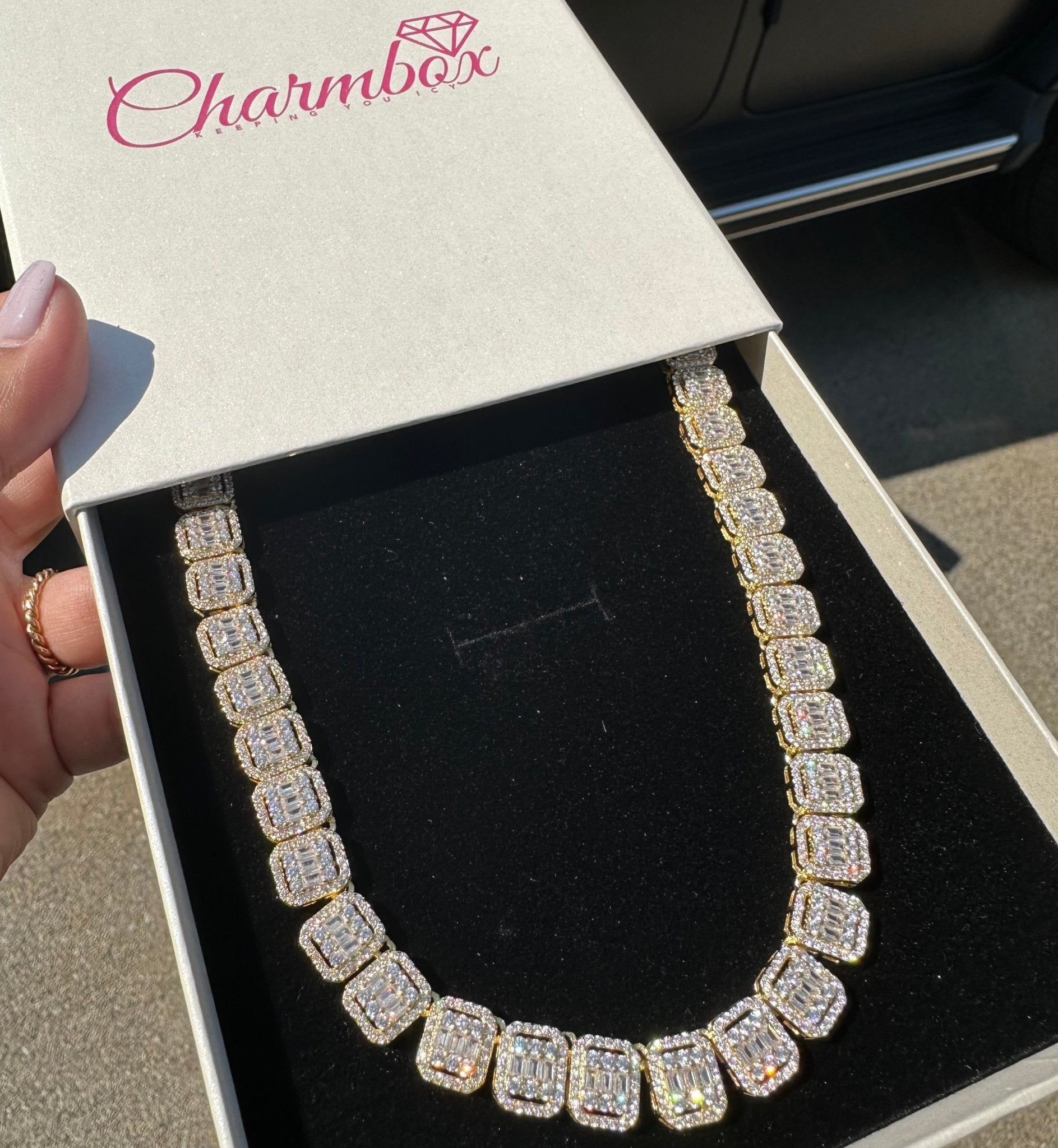 Mini Frosted Chain (10mm) – close-up detail