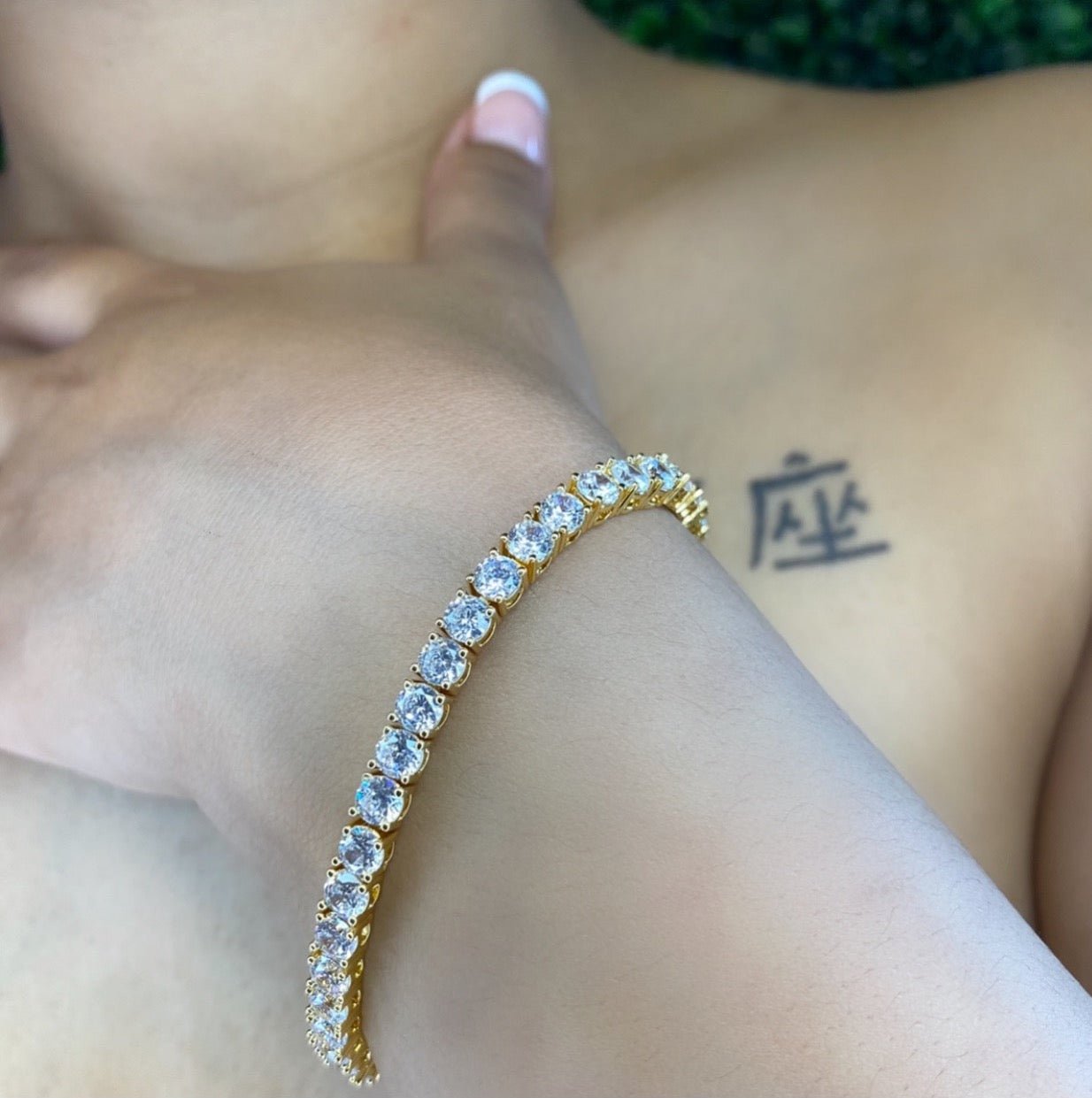 Tennis Bracelet – alternate angle
