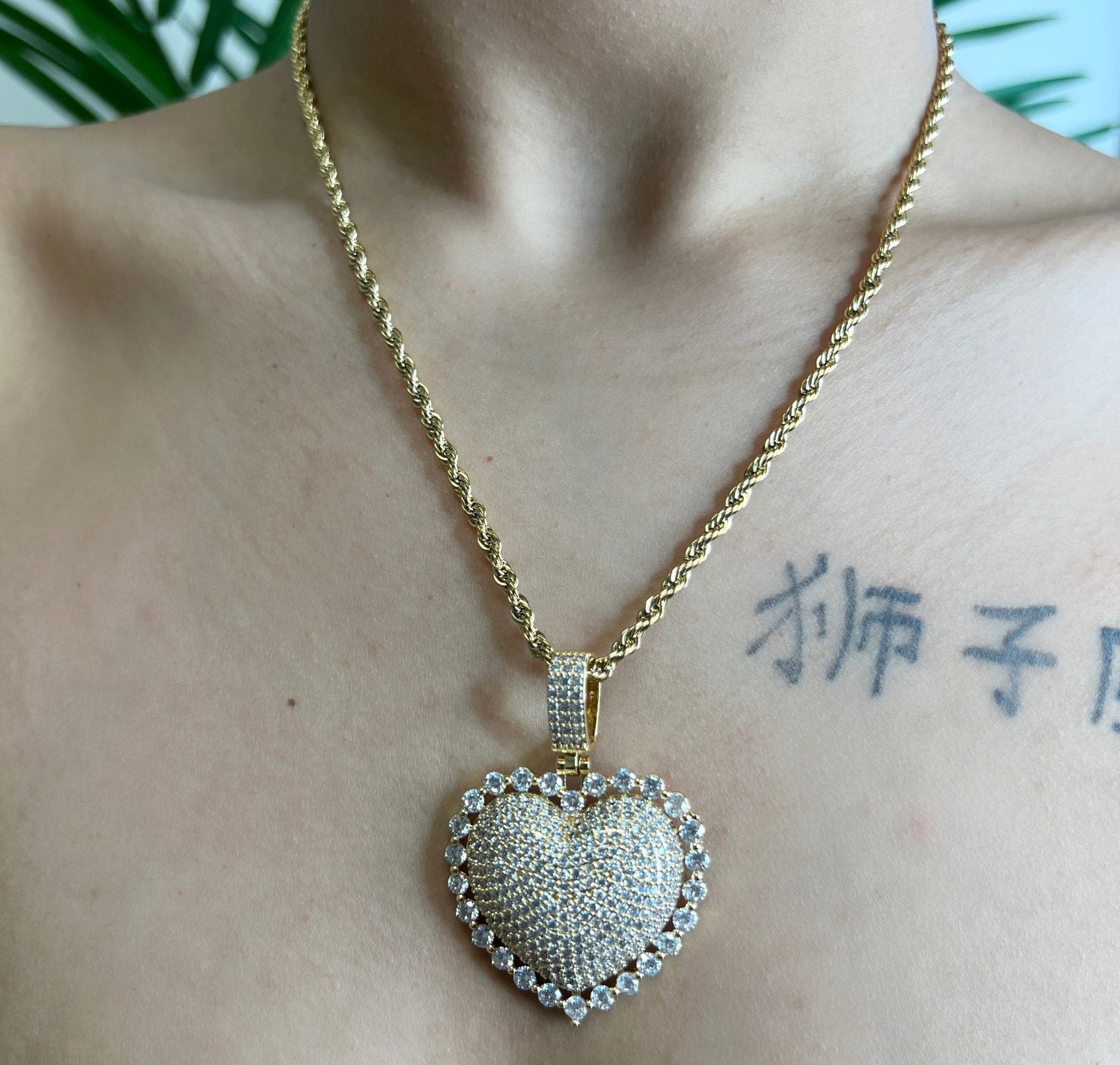 Amore Pendant – additional product detail