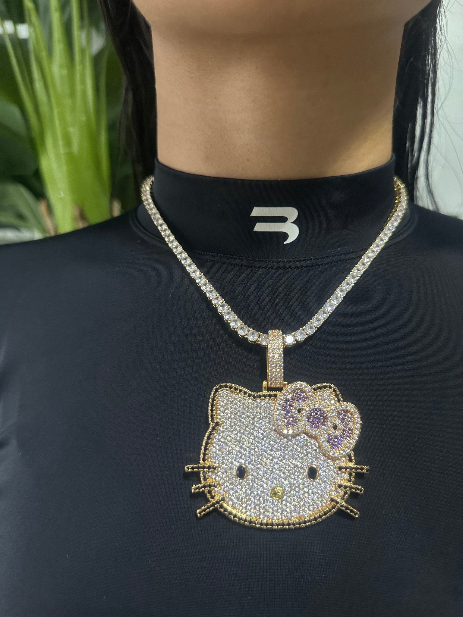 Iced Out Kitty Pendant – close-up detail