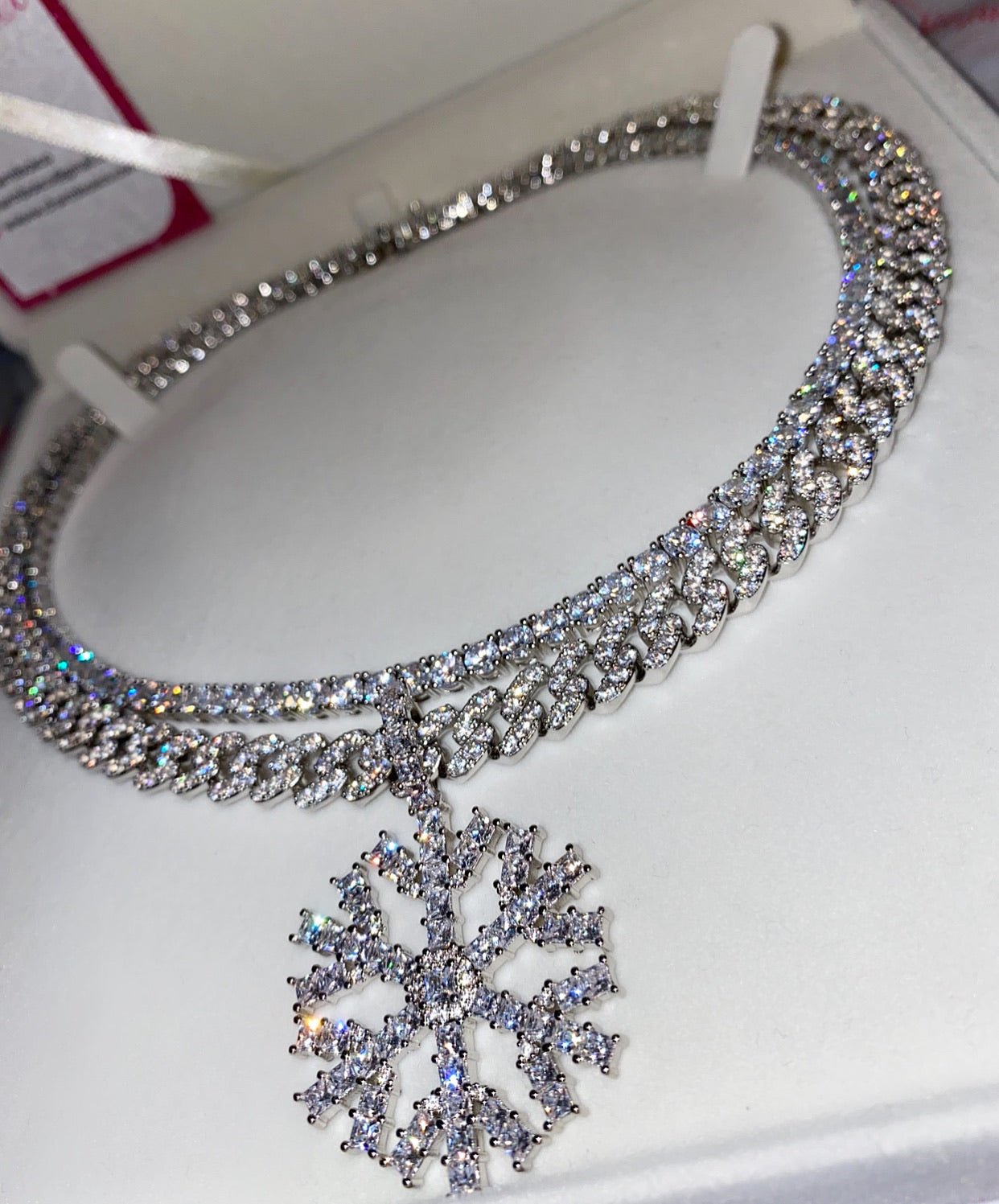 Snowflake Pendant – styled view