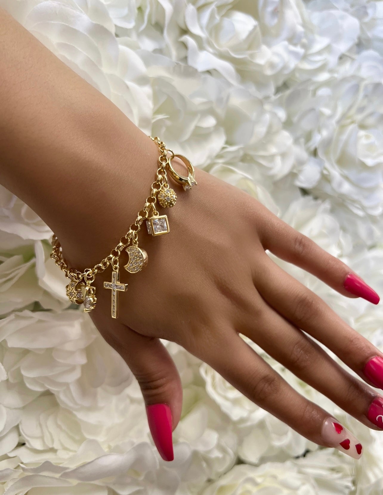 925 sterling silver charm bracelet, illustrating sterling silver jewelry
