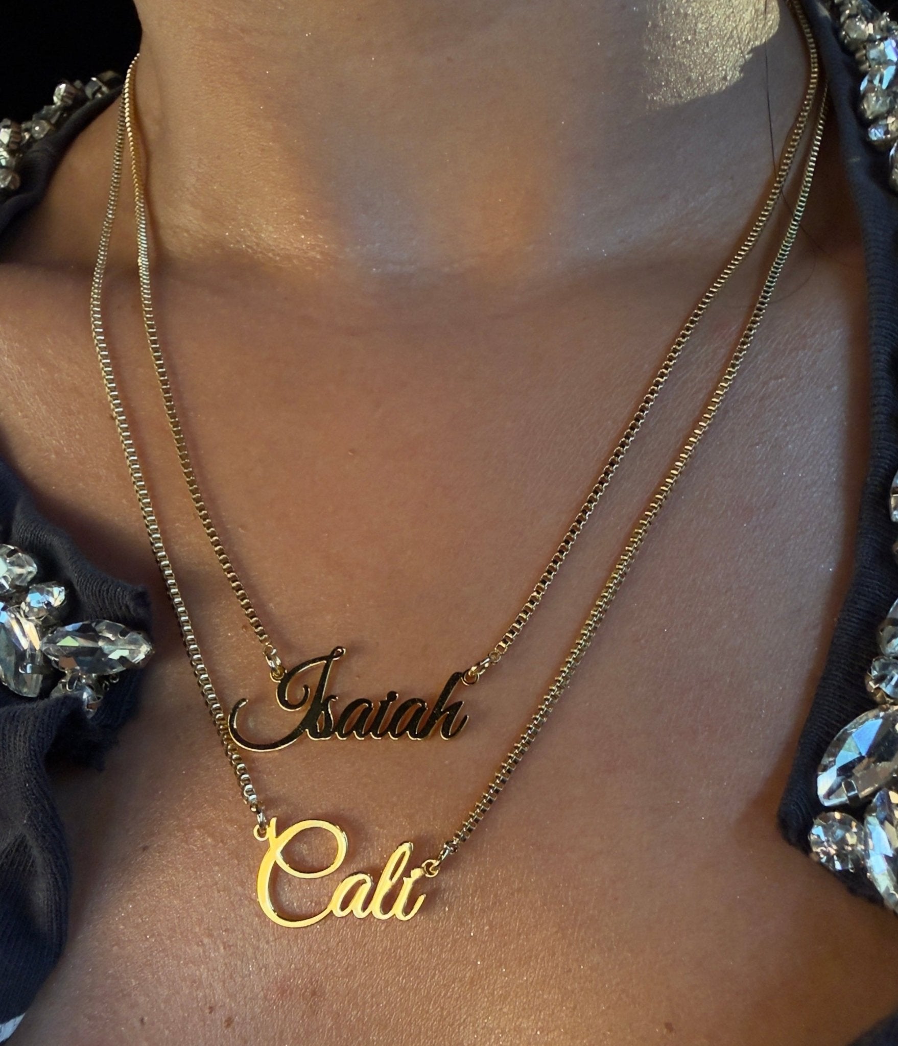 Script Custom Name necklace personalized in elegant script in gold or silver — CharmBox custom name necklace