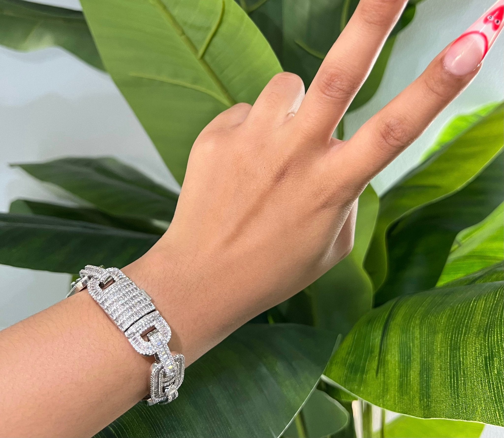 Diore Bracelet – alternate angle