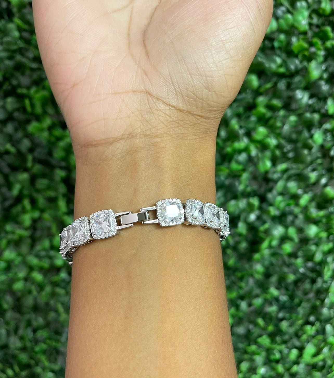 Royale Bracelet – alternate angle