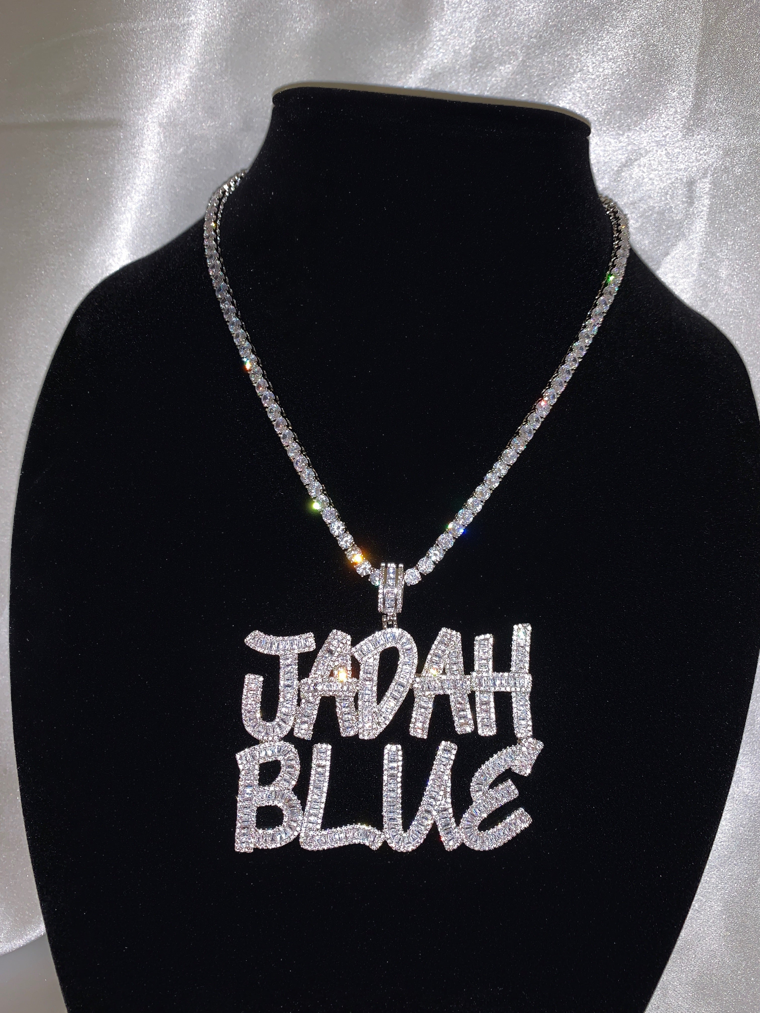 Icy hot sale name necklace