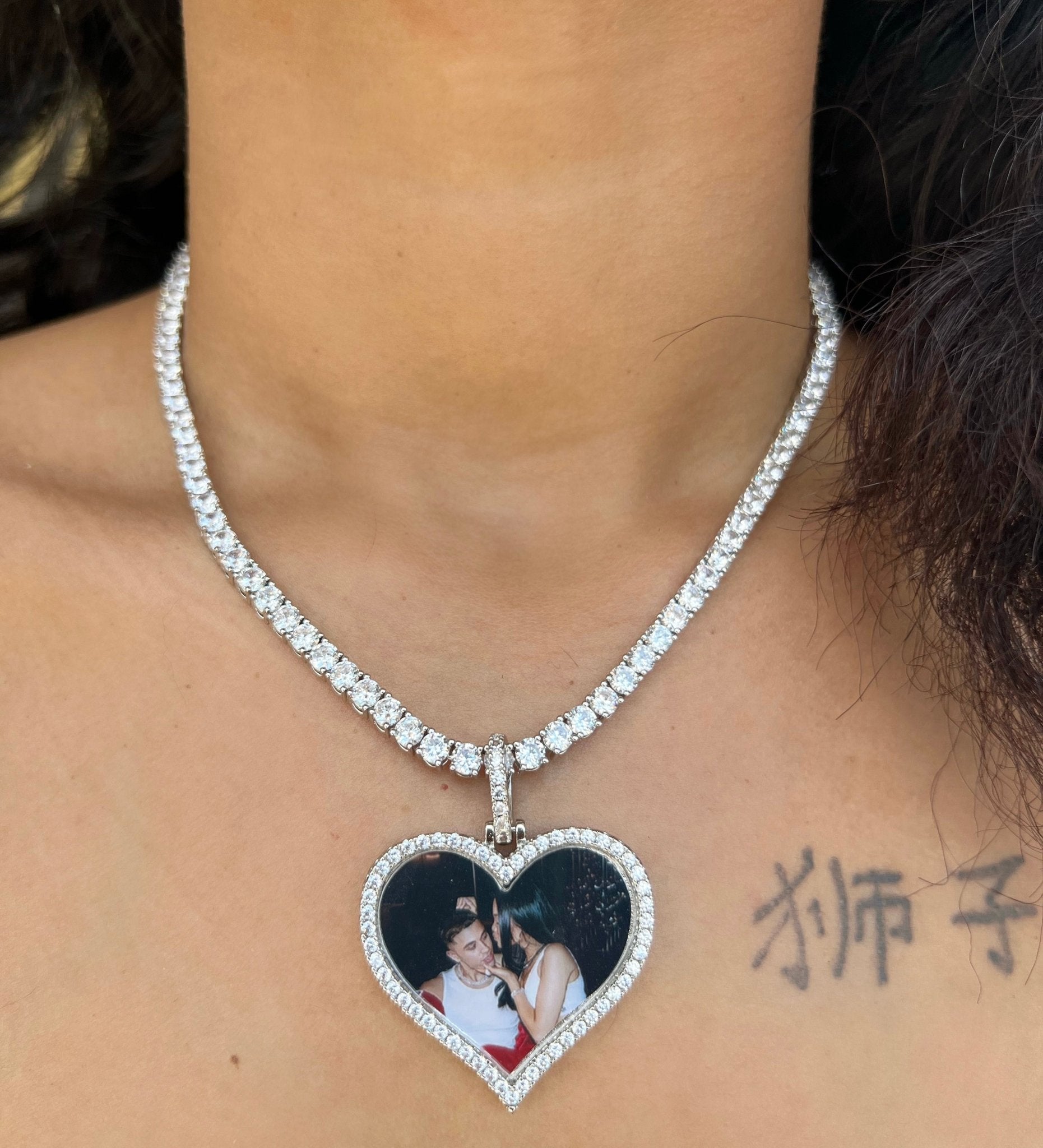 Love Picture Pendant — custom photo necklace with AAA cubic zirconia heart frame in gold or silver — CharmBox