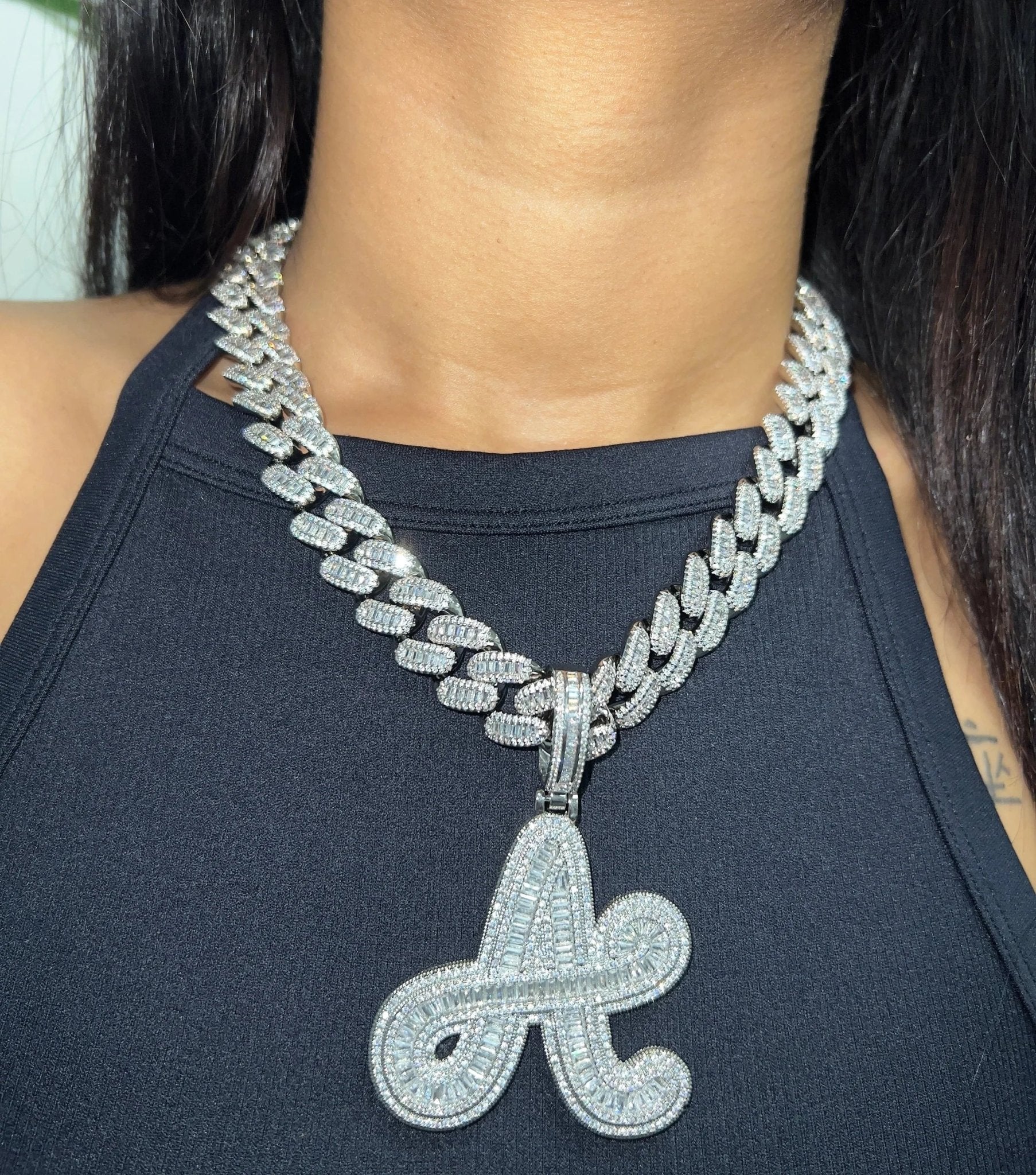 Boss Don Pendant – alternate angle