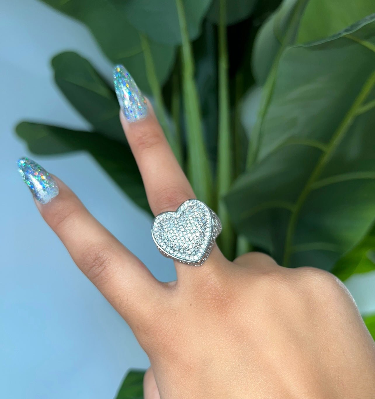Chunky Heart Ring – alternate angle
