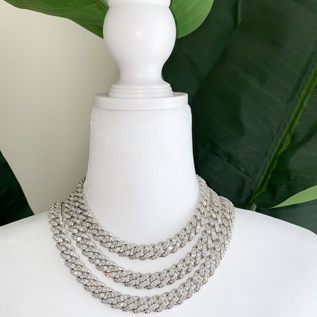 Cuban Glitz Necklace – close-up detail