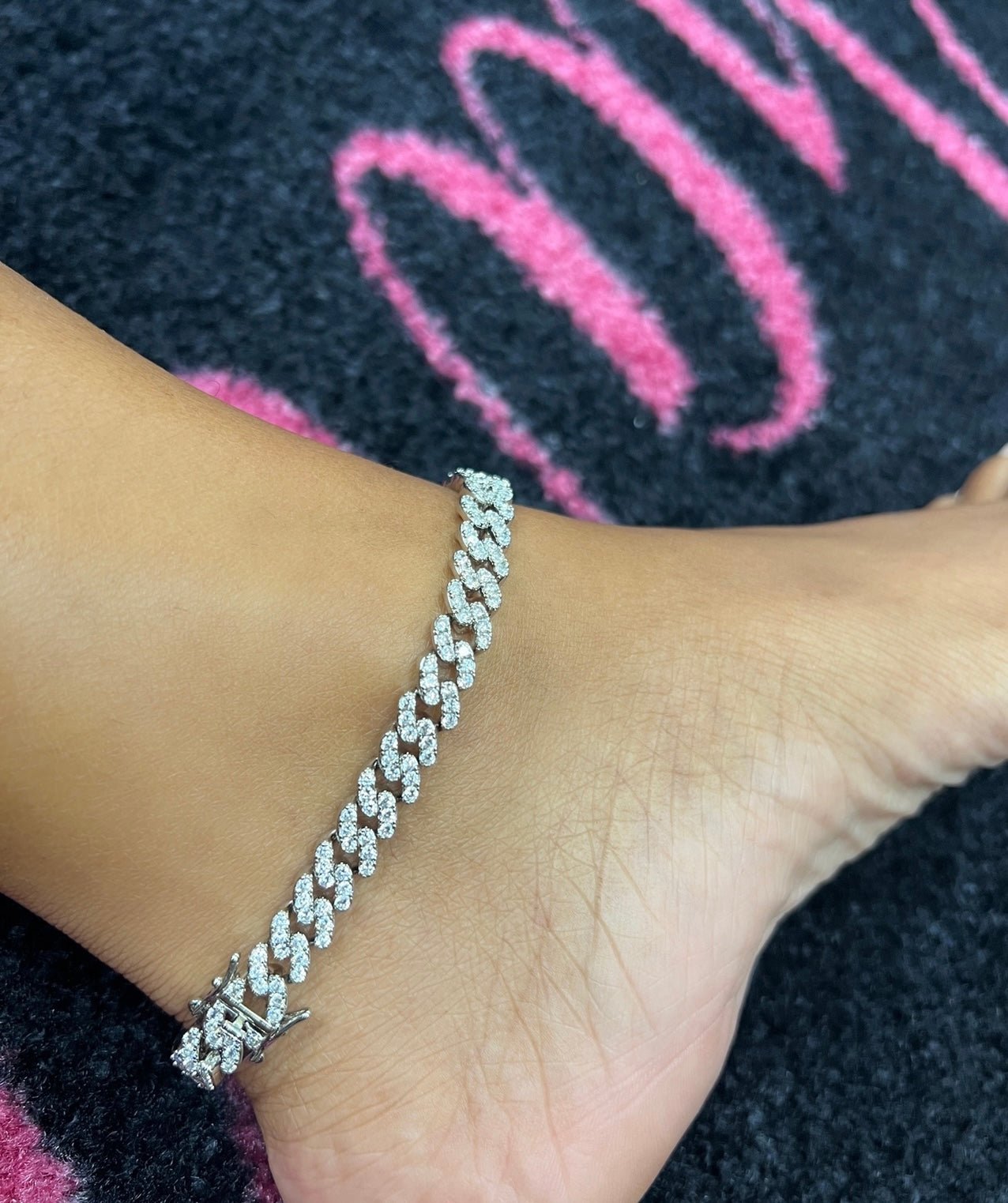Mini Cuban Anklet 9mm – close-up detail